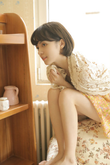 绫波芹
